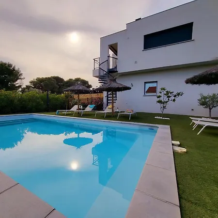 Les Flamants Roses Holiday home *